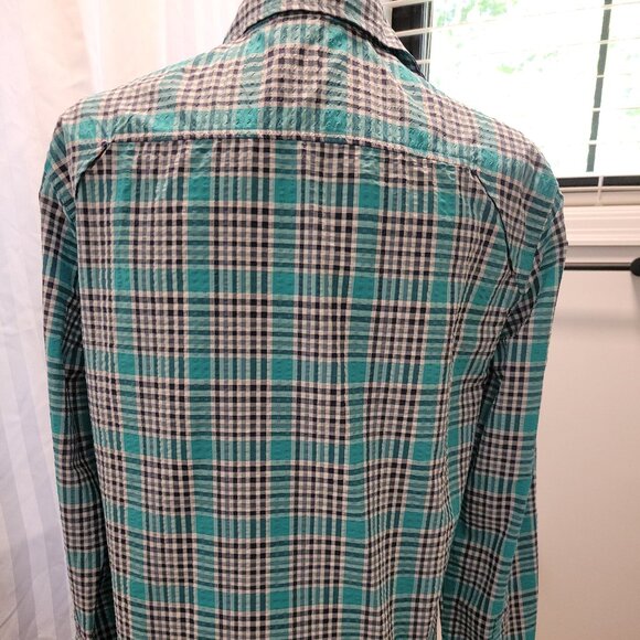 Eddie Bauer Pack It! Long Sleeved Seersucker Shirt UPF 40 in EUC - Picture 3 of 4